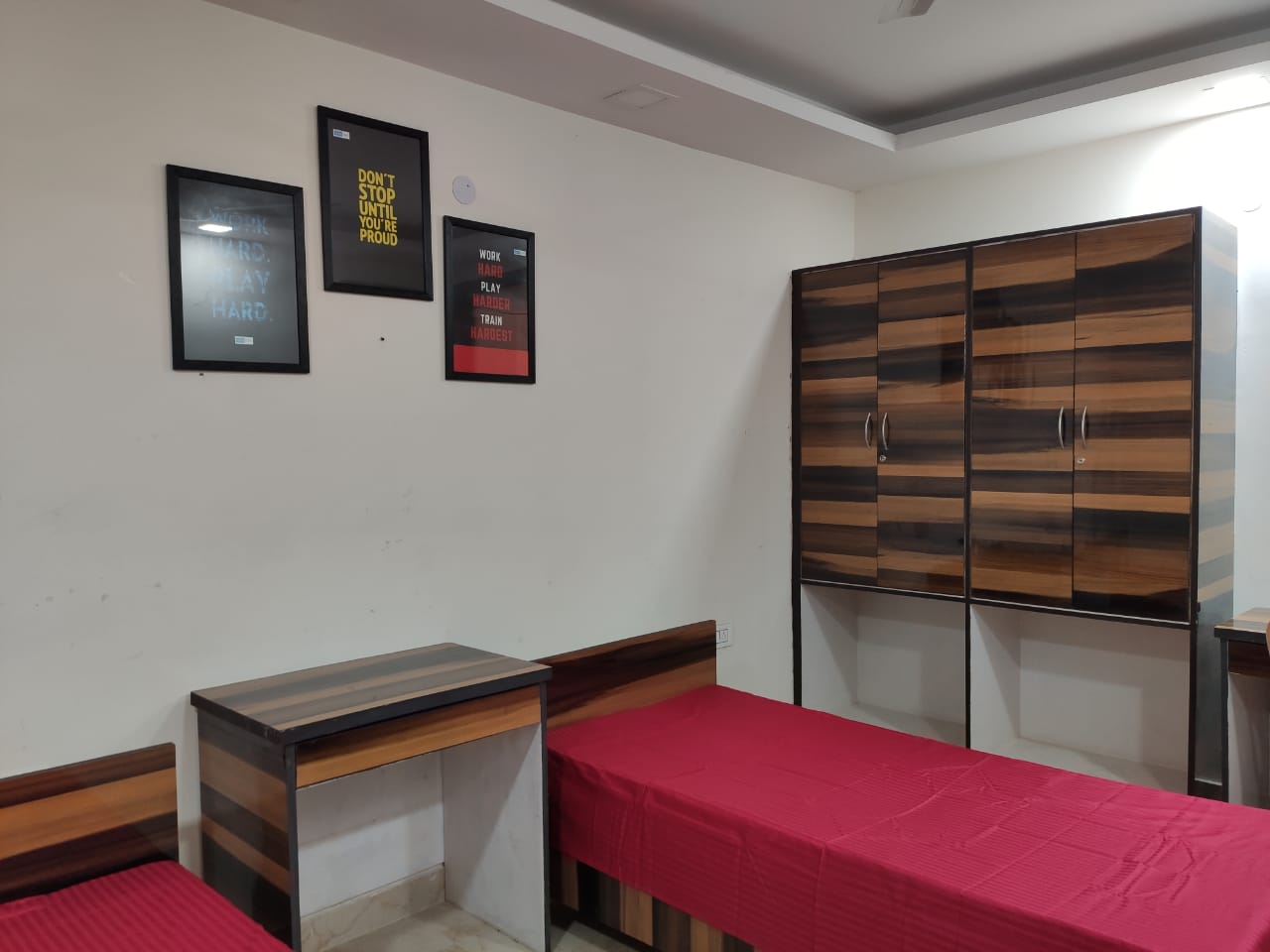 Kamla Nagar Single Occupancy AC Room